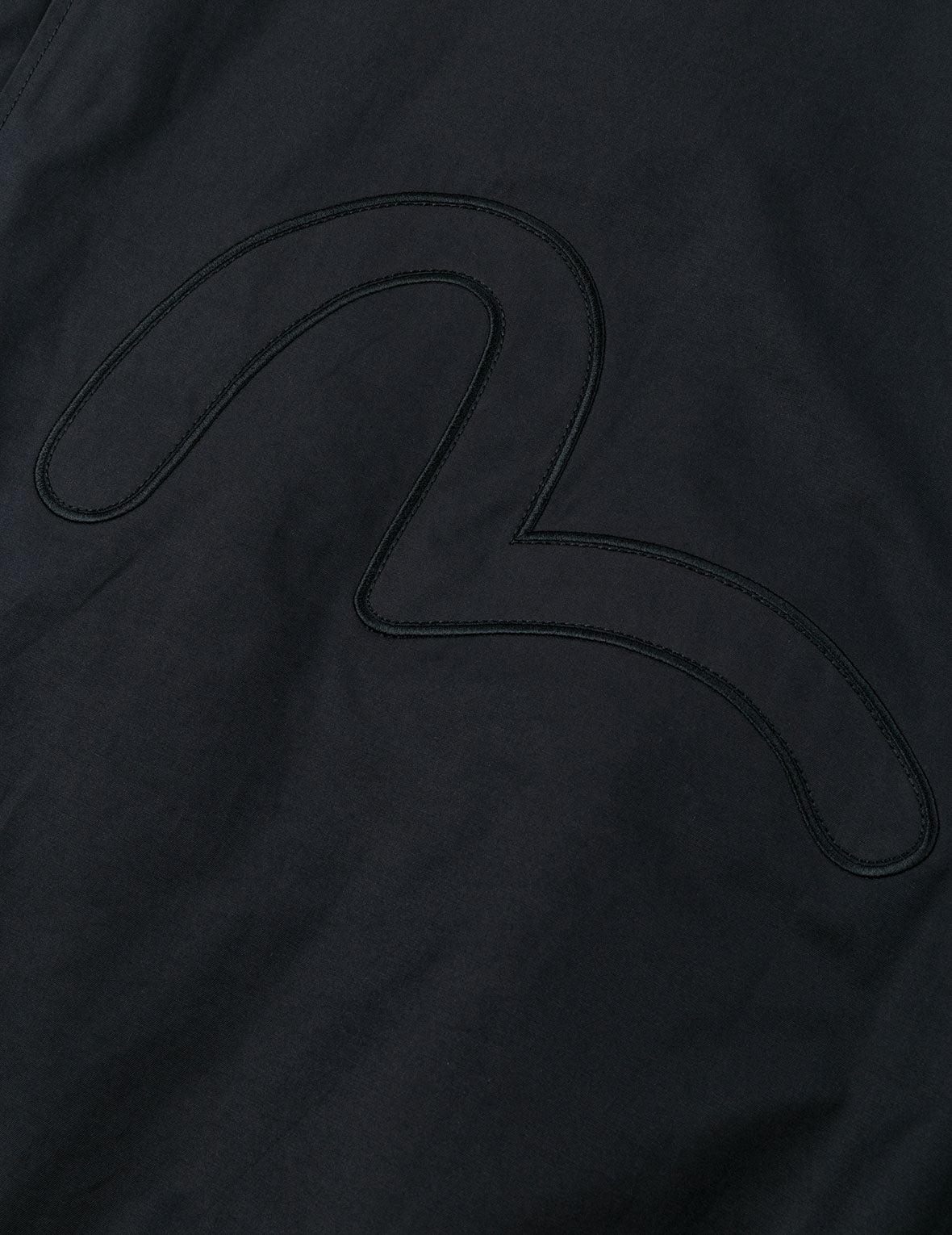 多重商標刺繡徽章常規版型夾棉飛行員外套