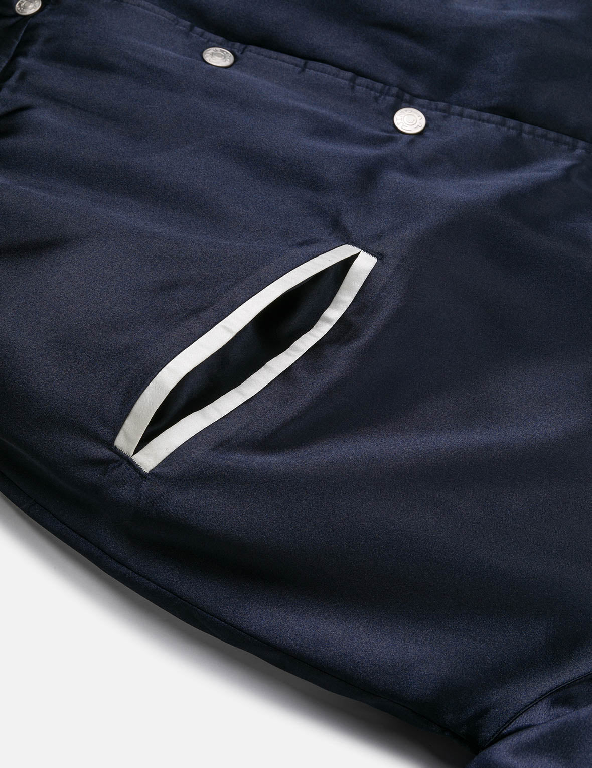 EVISU 檔案刺繡常規版型夾棉橫須賀外套