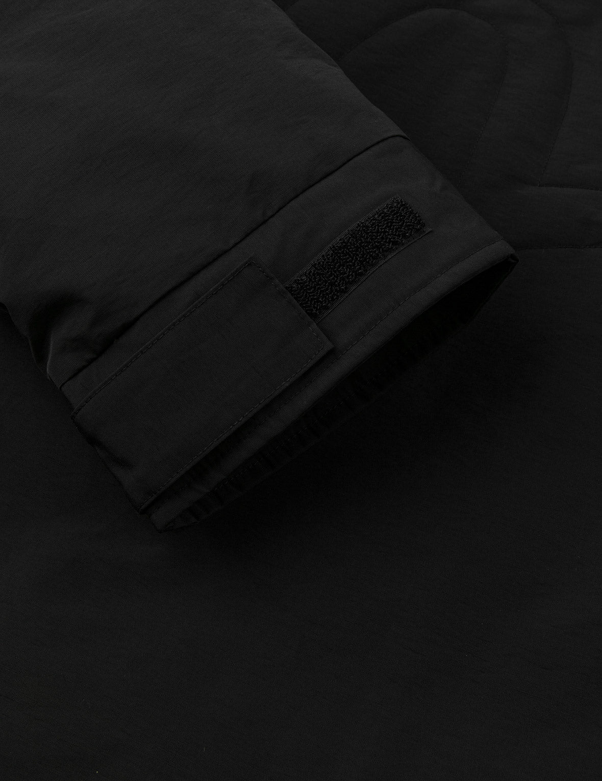 海鷗刺繡常規版型防水羽絨外套