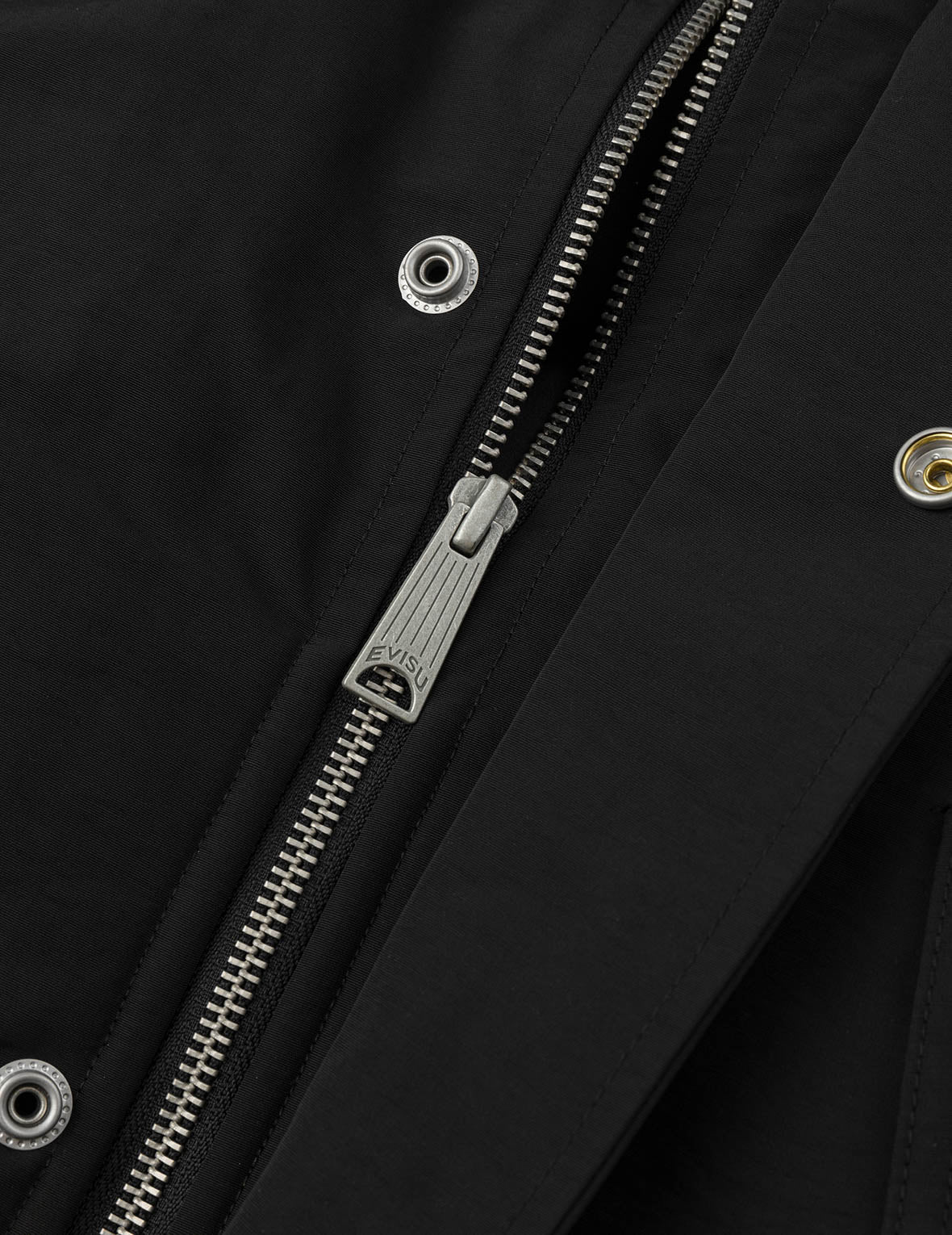 海鷗刺繡常規版型防水羽絨外套