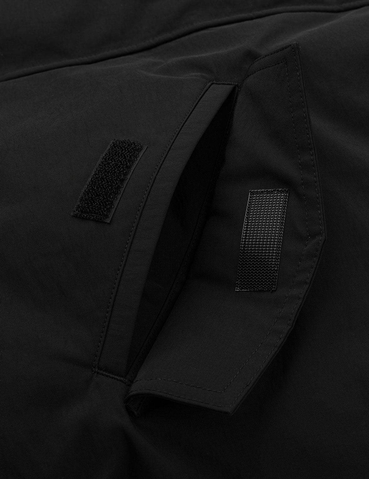 海鷗刺繡常規版型防水羽絨外套