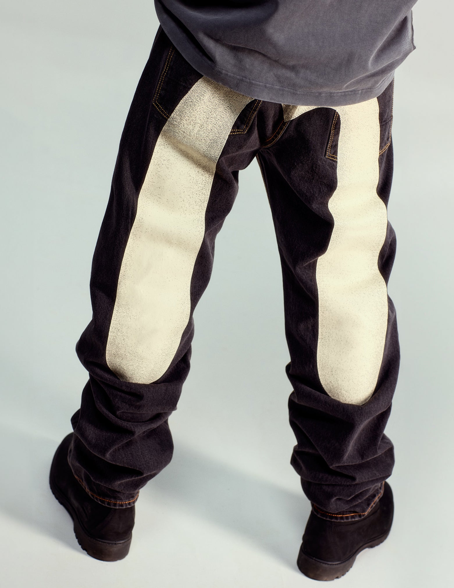 大M印花闊腳牛仔褲 #2000