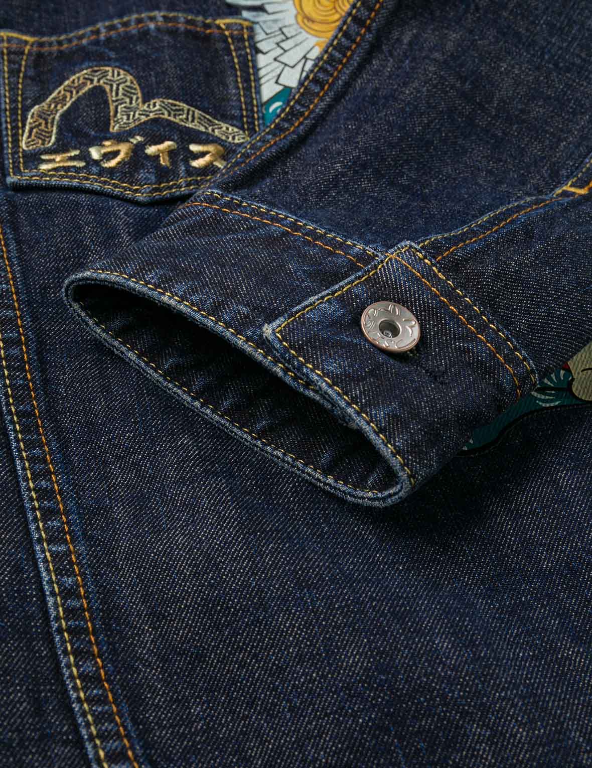 多口袋和佛頭舞獅印花寬版休閒水洗牛仔外套