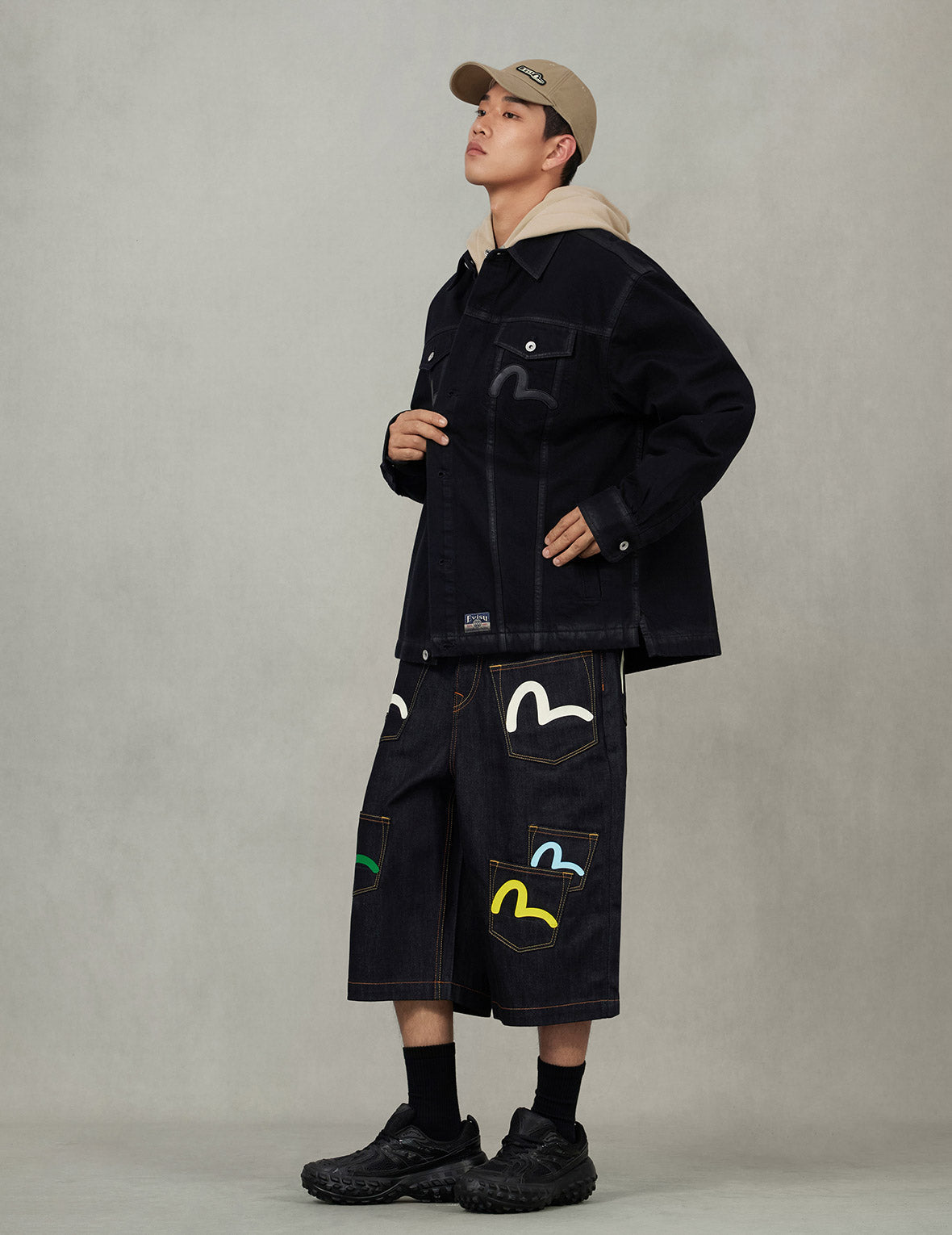 家花和海鷗貼布常規版型牛仔外套襯衣