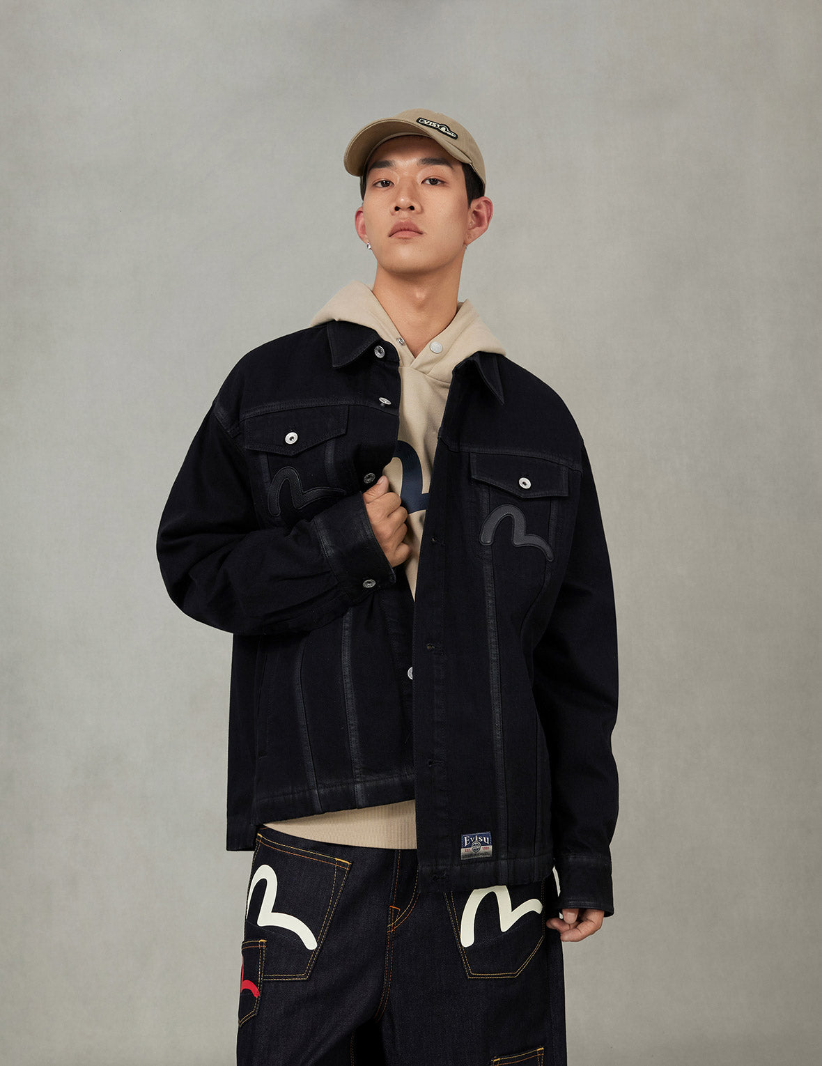 家花和海鷗貼布常規版型牛仔外套襯衣