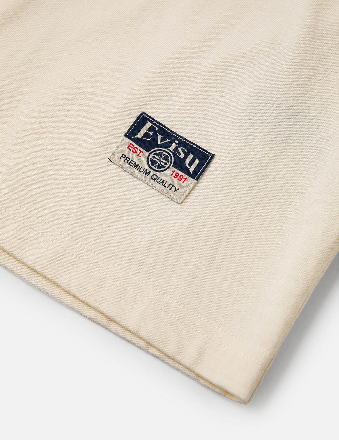 織錦口袋與海鷗燙金印花寬版T恤