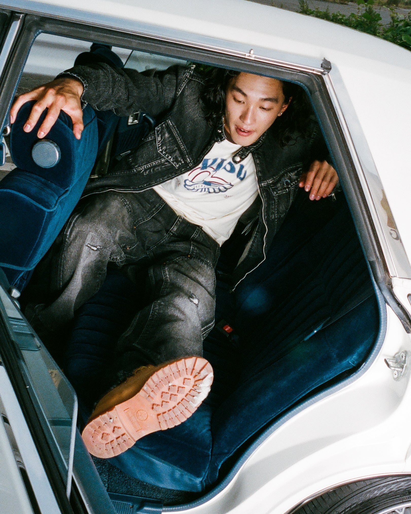 洗水海鷗刺繡常規版畫家牛仔褲