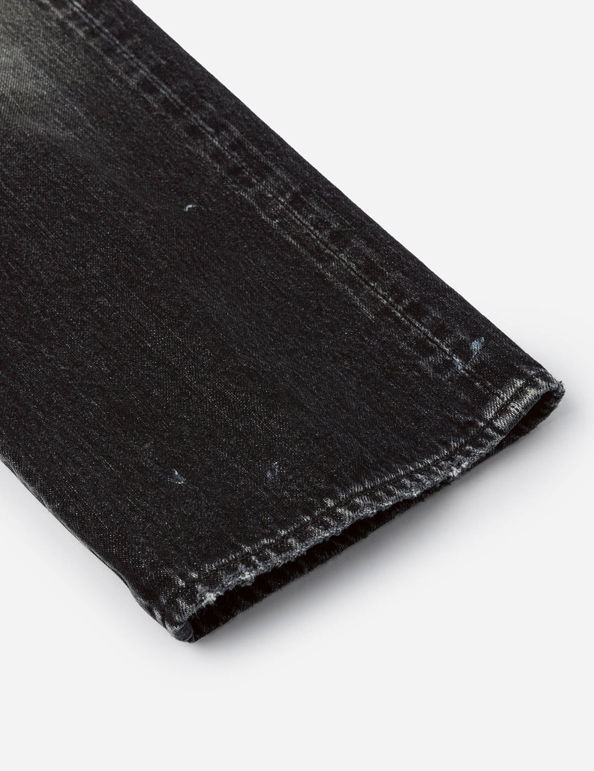 洗水海鷗印花常規版型牛仔褲