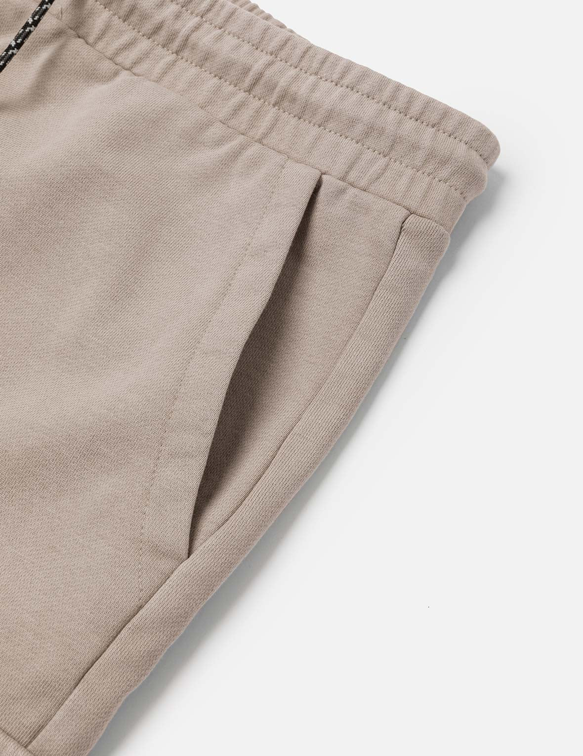 Seagull and Logo Embroidery Relax Fit Sun-Dried Finish Sweatshorts