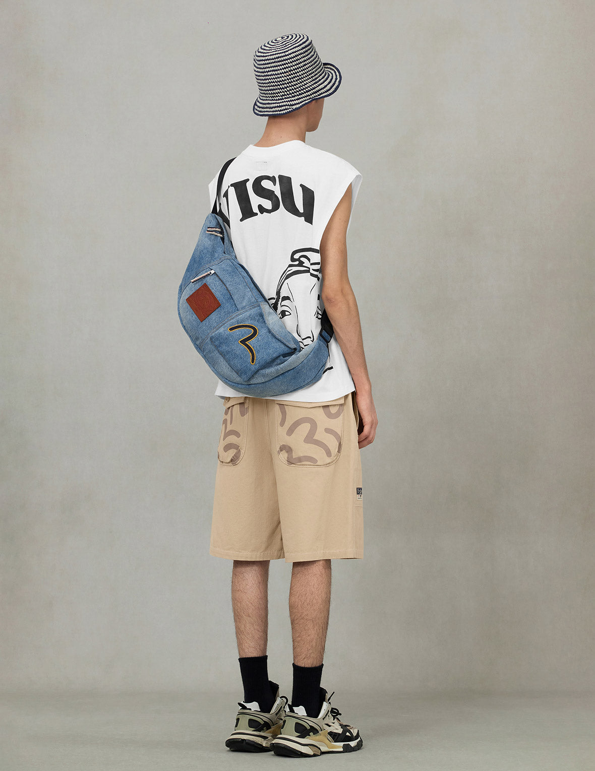 海鷗刺繡牛仔斜背包