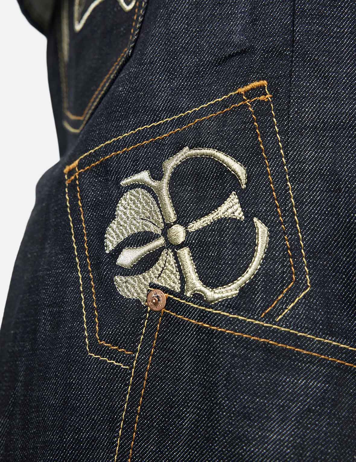 Multi-Pocket with Brocade Patch Regular Fit Denim Shorts