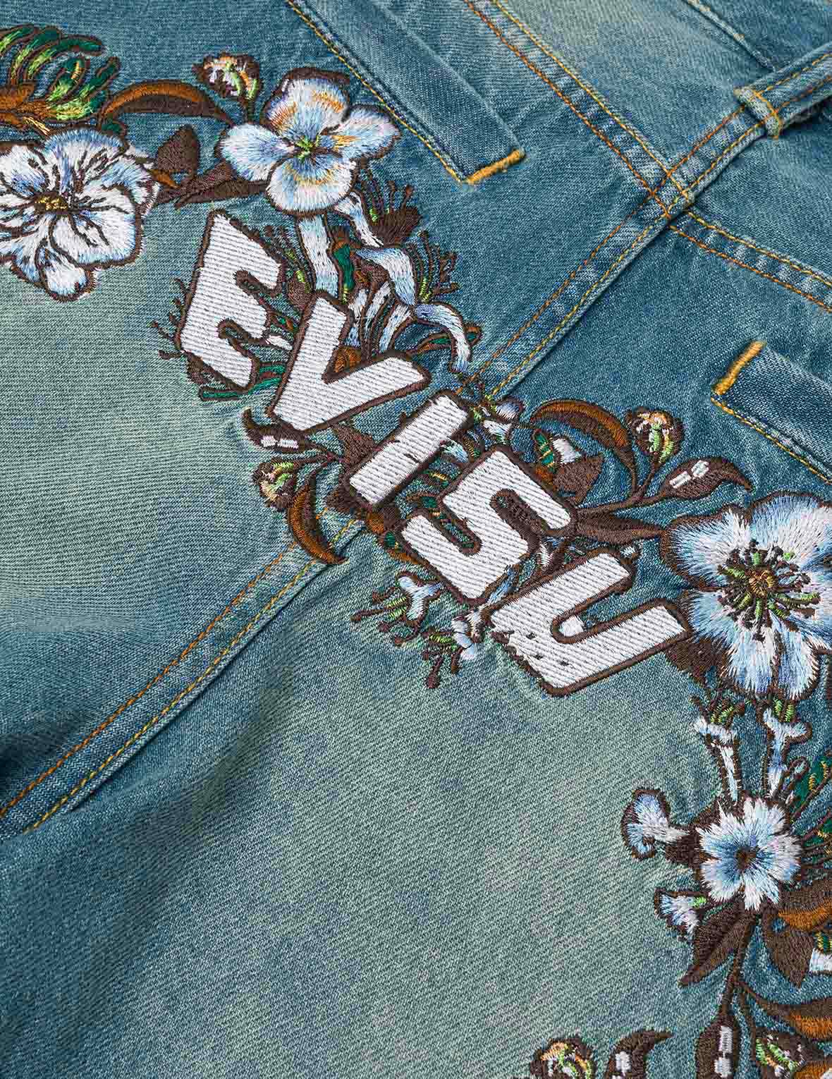 花卉大M刺繡常規版型牛仔短褲