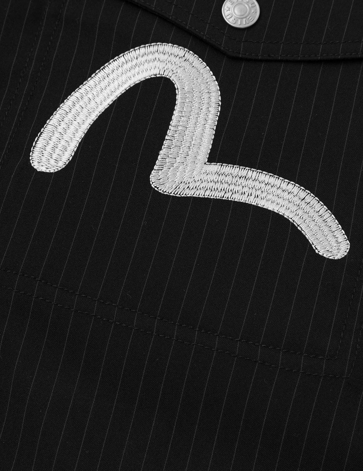 Seagull and Logo Embroidery Fashion Fit Striped Woven Shorts