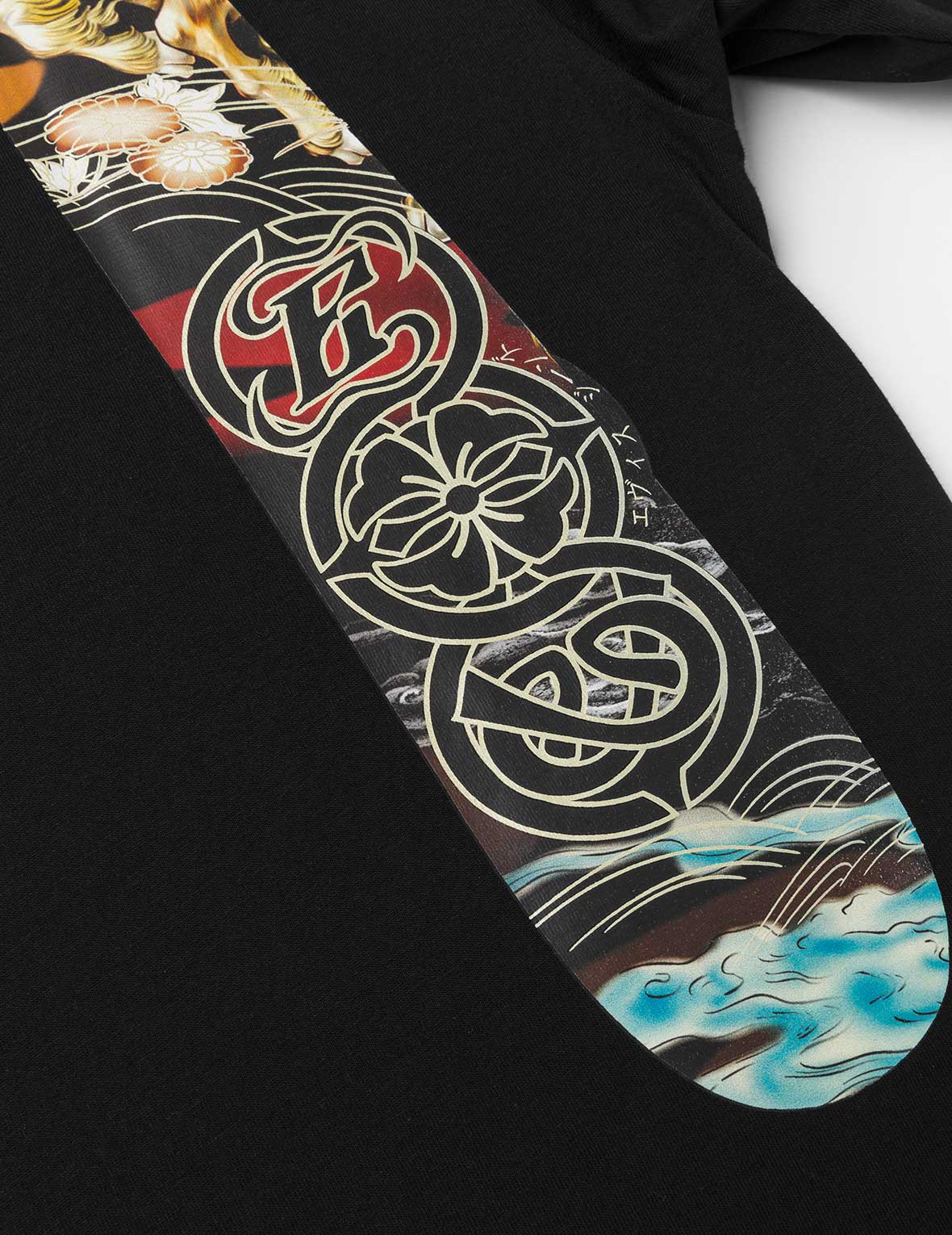 白澤大M印花寬版休閒T恤