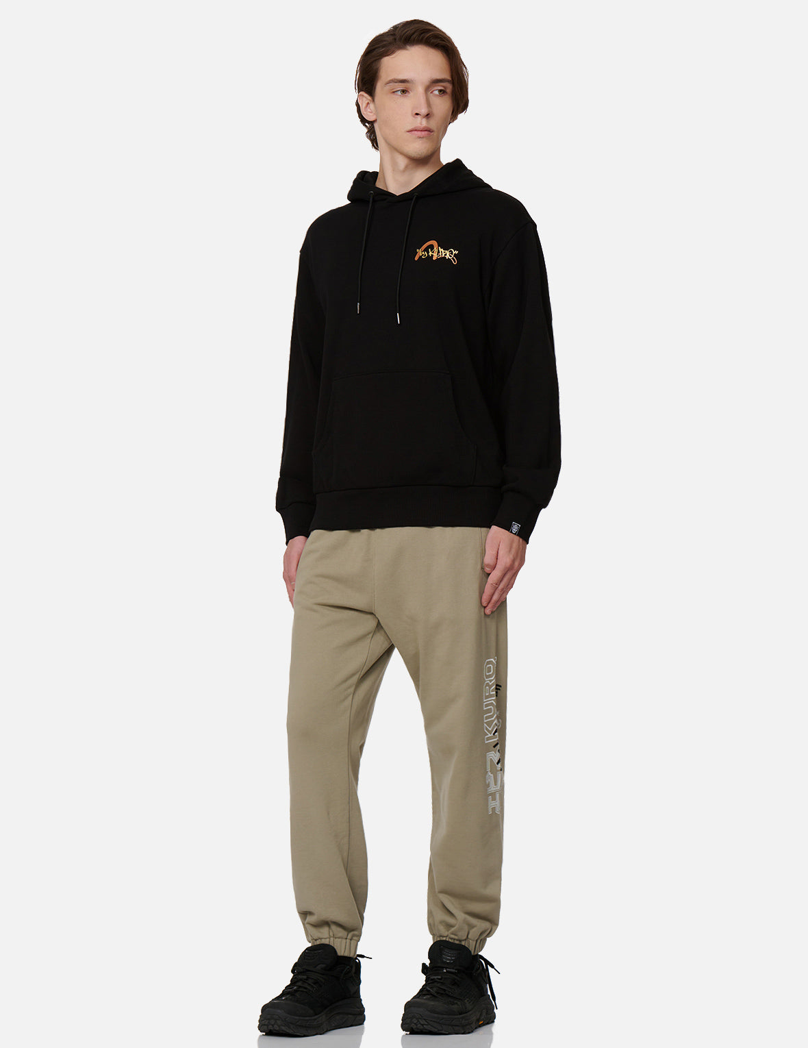 Logo及Slogan印花運動褲