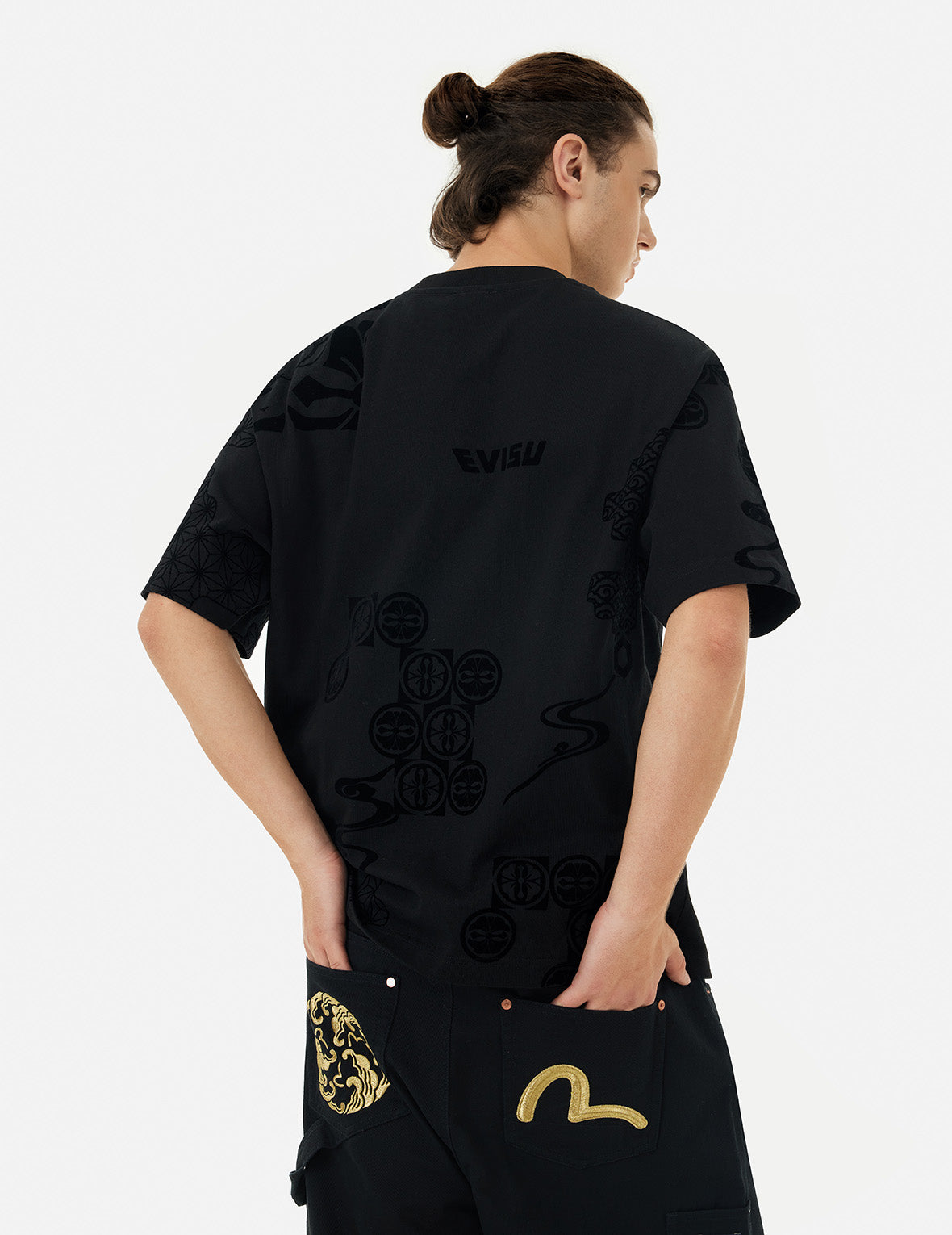 海鷗刺繡與滿地植絨圖案寬版休閒T恤