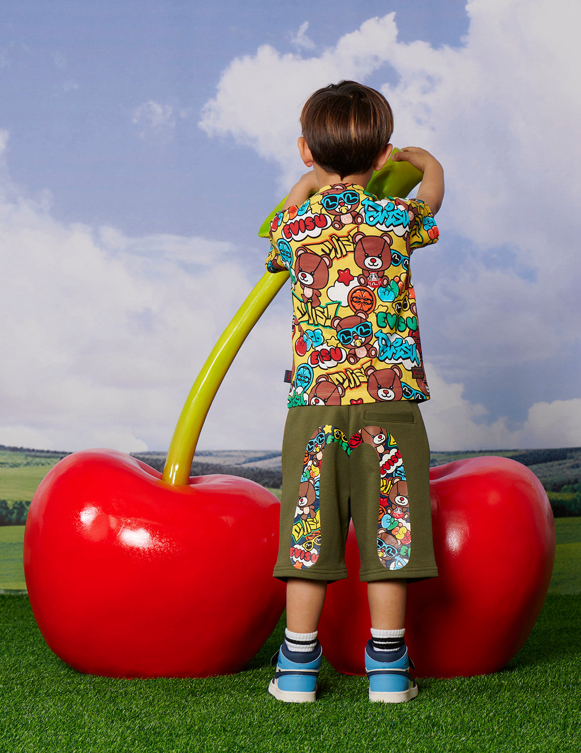 塗鴉風多重印花常規版型T恤