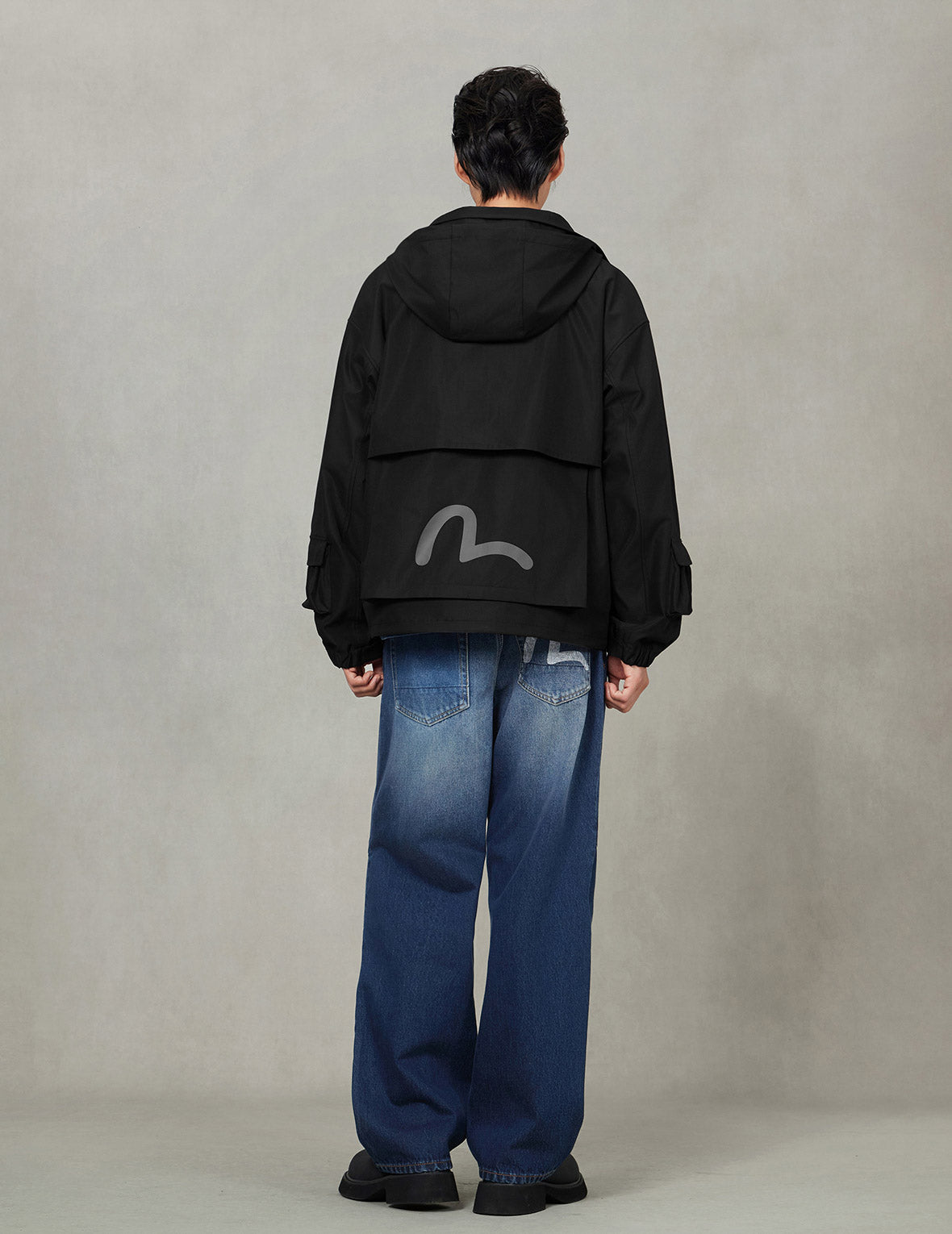 Multi-Pocket Regular Fit Outdoor Jacket with Detachable Hood