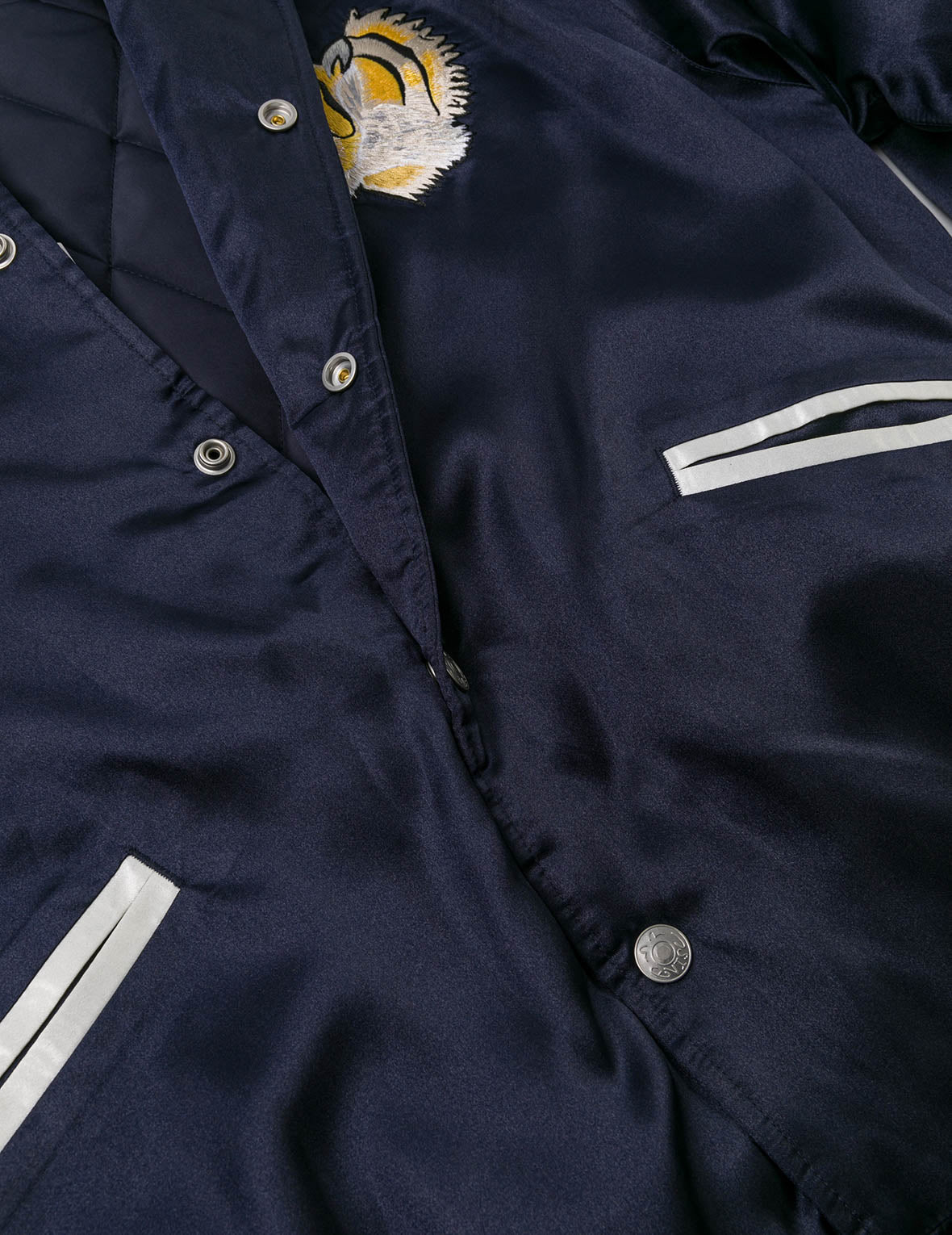 EVISU 檔案刺繡常規版型夾棉橫須賀外套