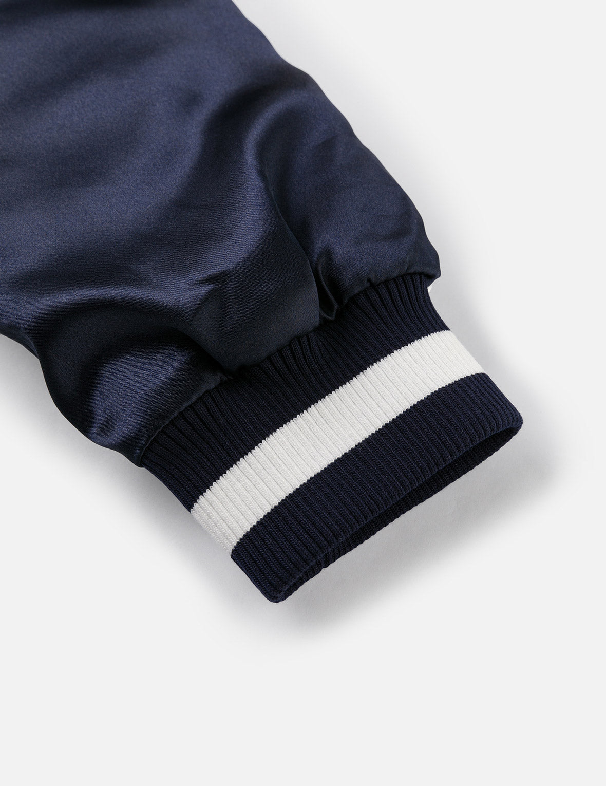 EVISU 檔案刺繡常規版型夾棉橫須賀外套