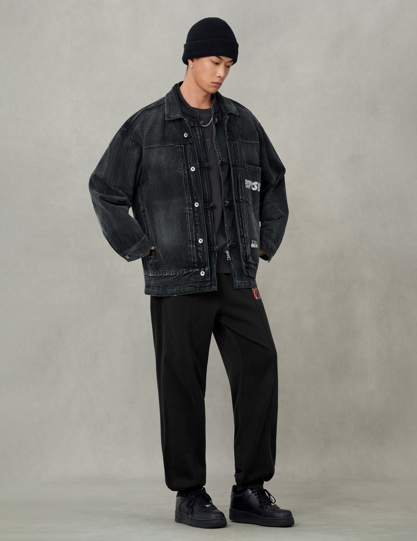 佛頭商標刺繡超寬版中國風水洗牛仔外套