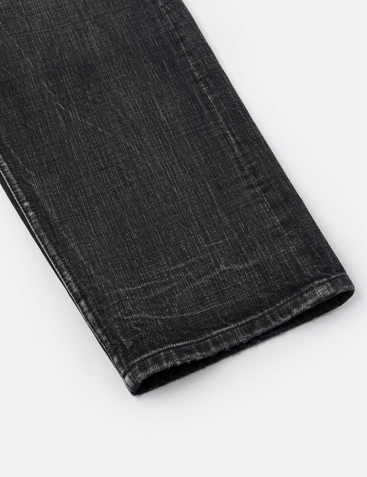 7口袋設計洗水休破洞休閒牛仔褲 #2030