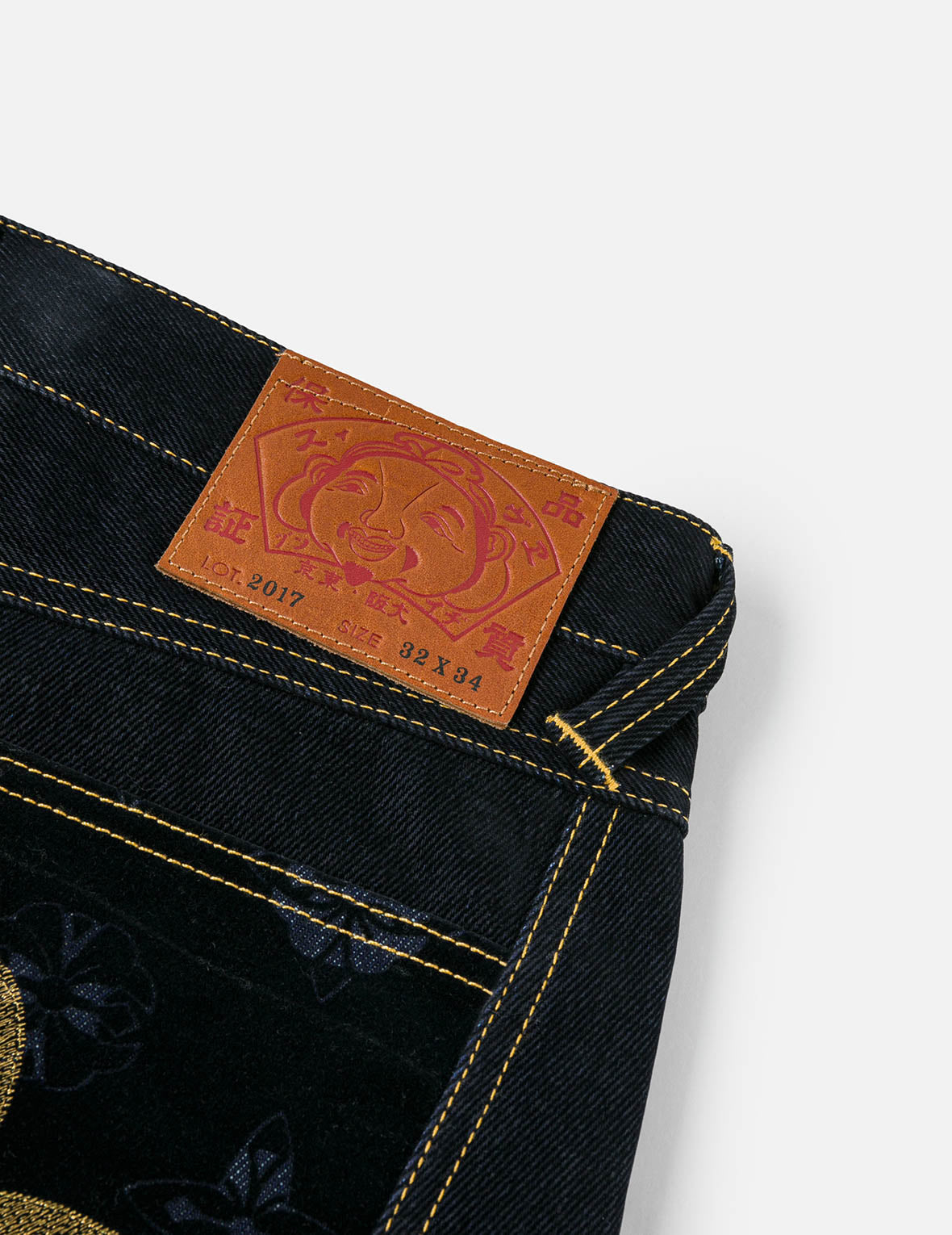 商標刺繡與海鷗印花窄腳牛仔褲 #2017