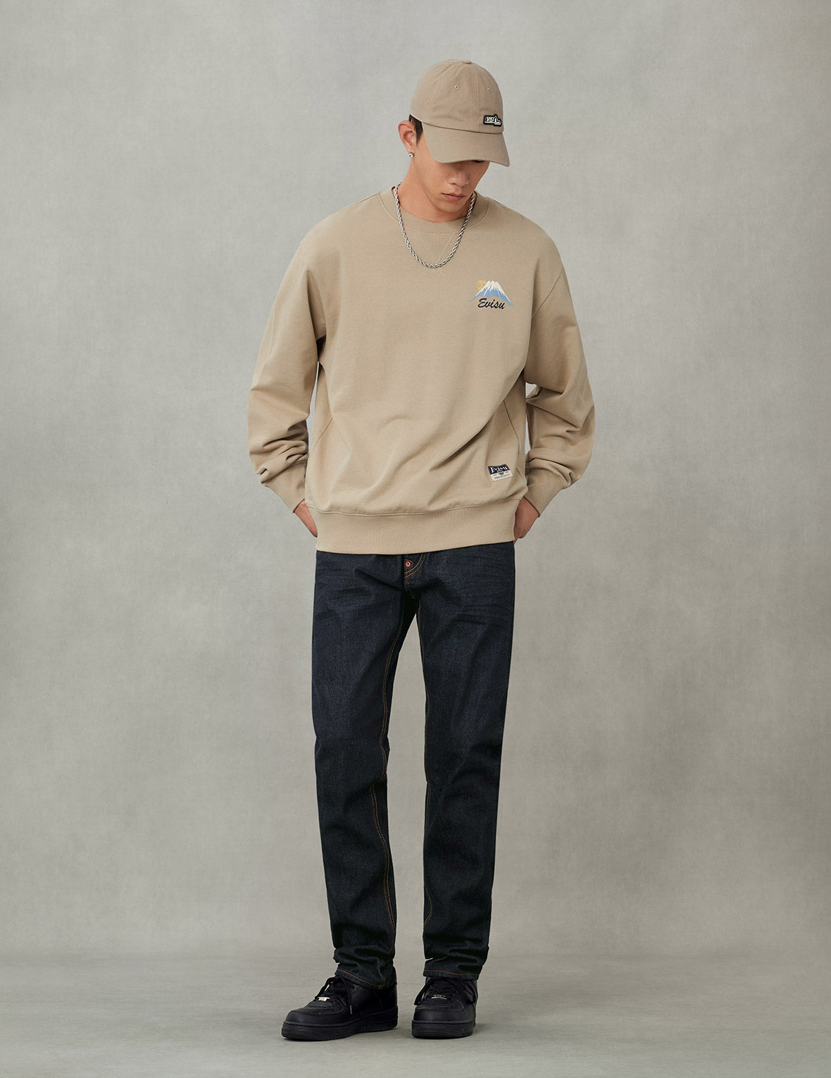 佛頭舞獅和商標印花窄腳牛仔褲 #2017