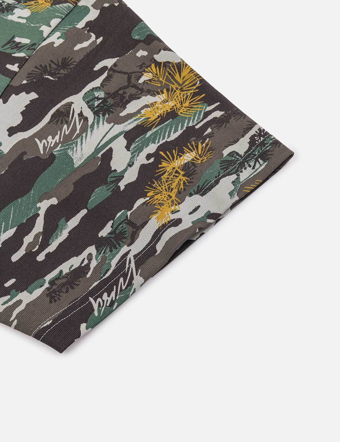 塗鴉風格海鷗與商標印花寬版休閒T恤