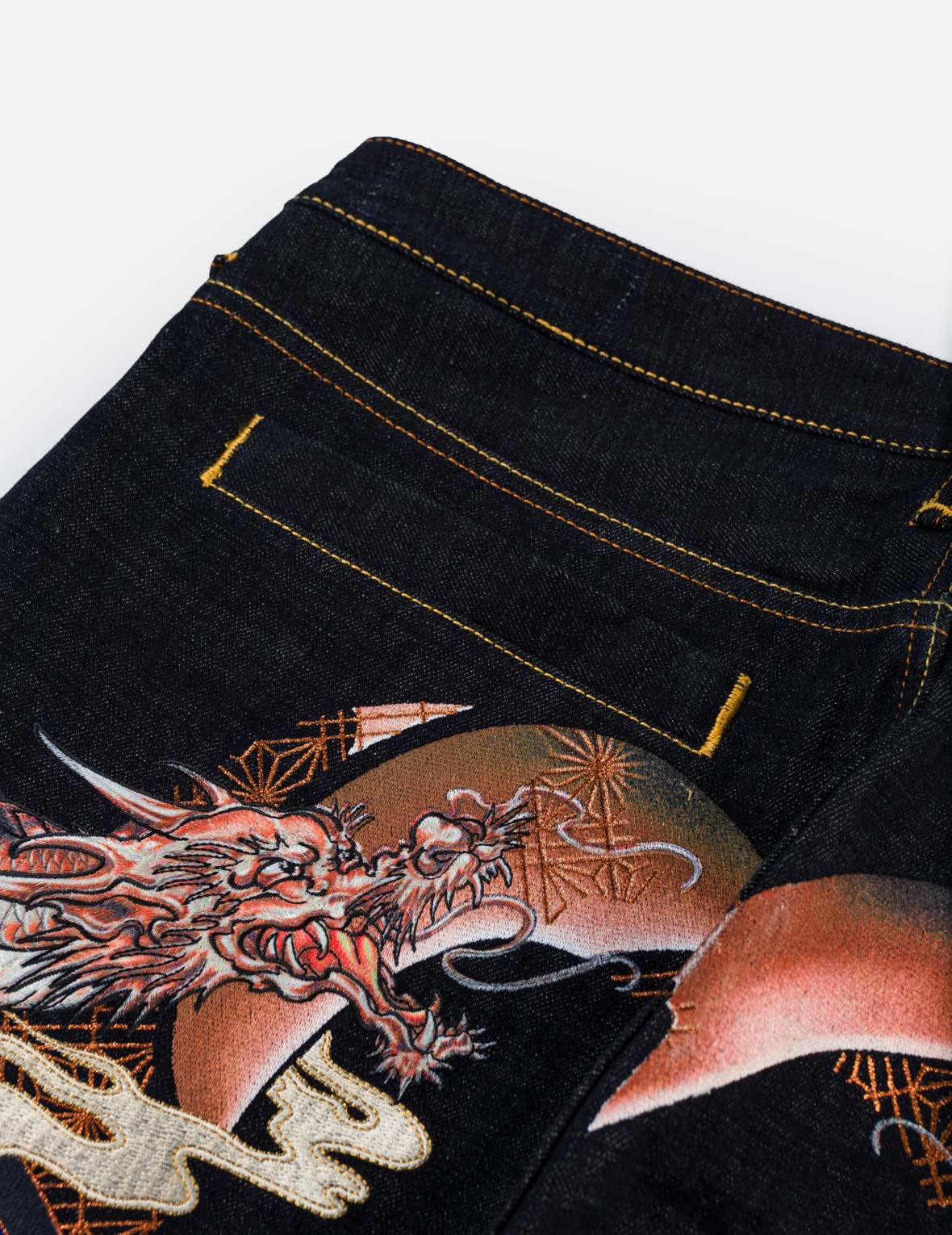 升龍纏繞大M刺繡赤耳牛仔褲 #2017