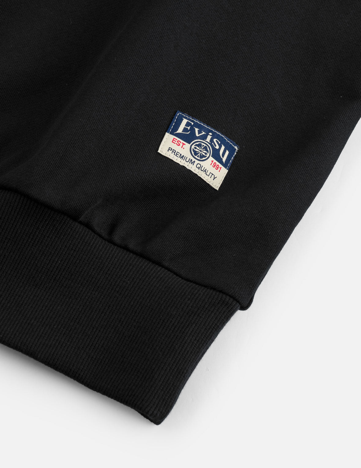 Flying Dragon Embroidered Multi-Pocket Sweatshirt