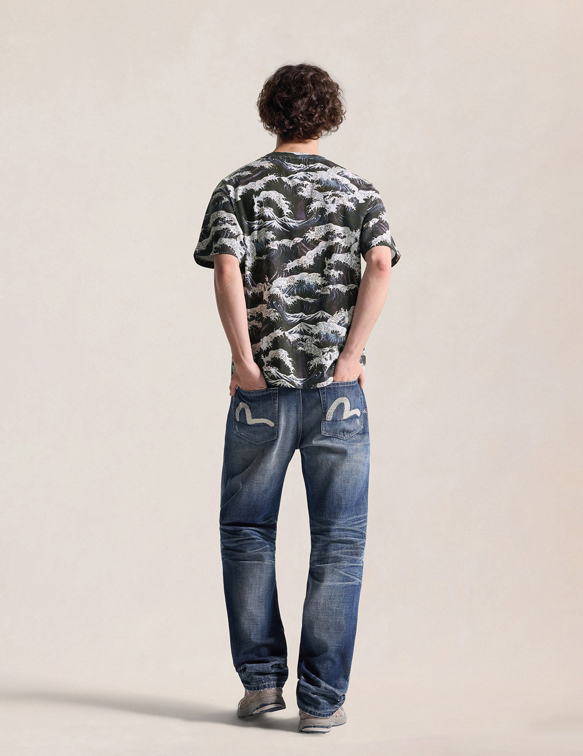 All-Over Wave Embroidered Seagull Tee