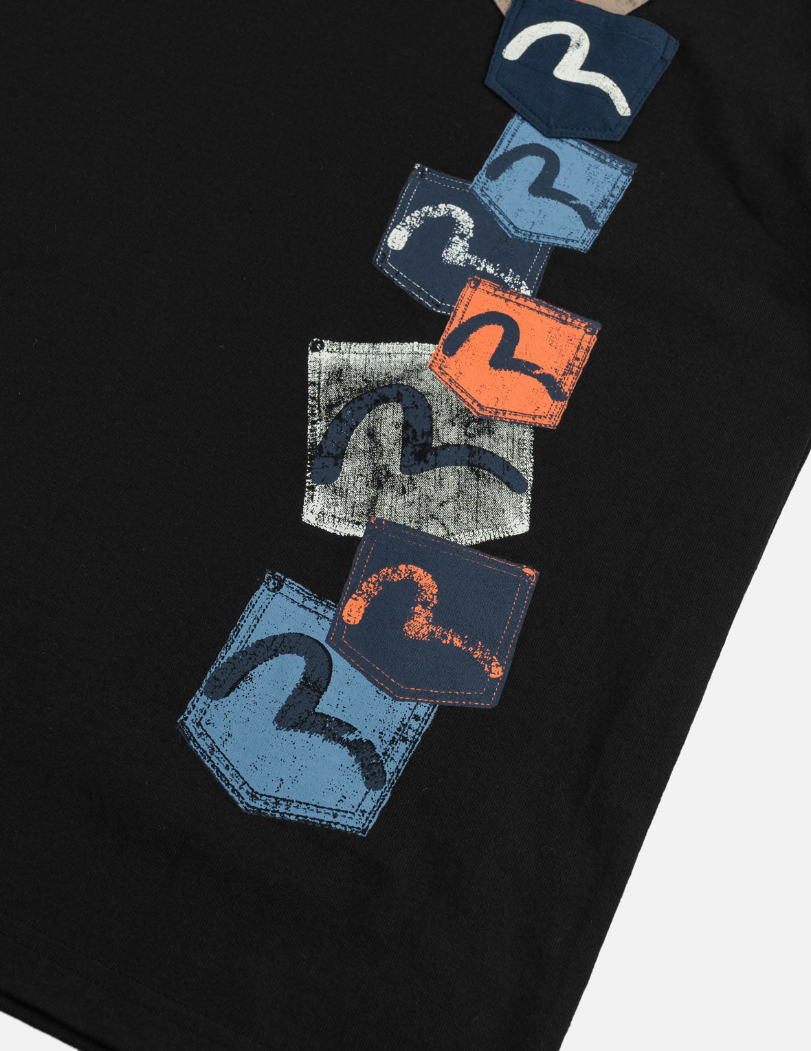 Multi-Pocket Daicock Tee