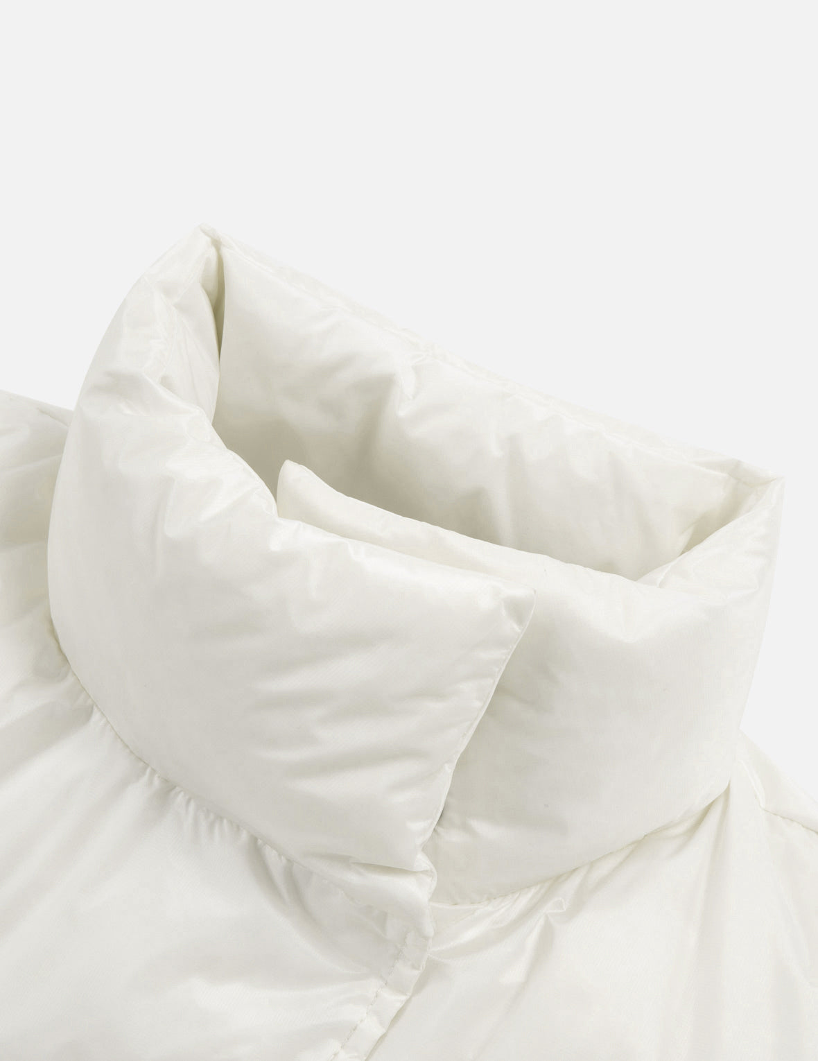 標誌及達磨愛心刺繡章時尚版型羽絨外套