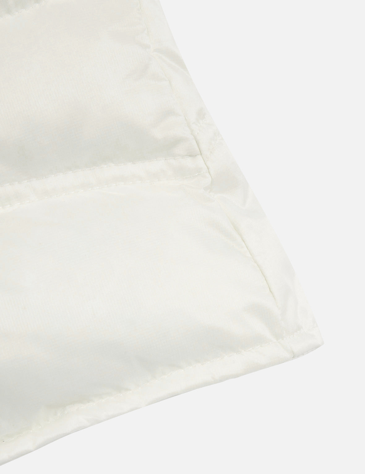 標誌及達磨愛心刺繡章時尚版型羽絨外套