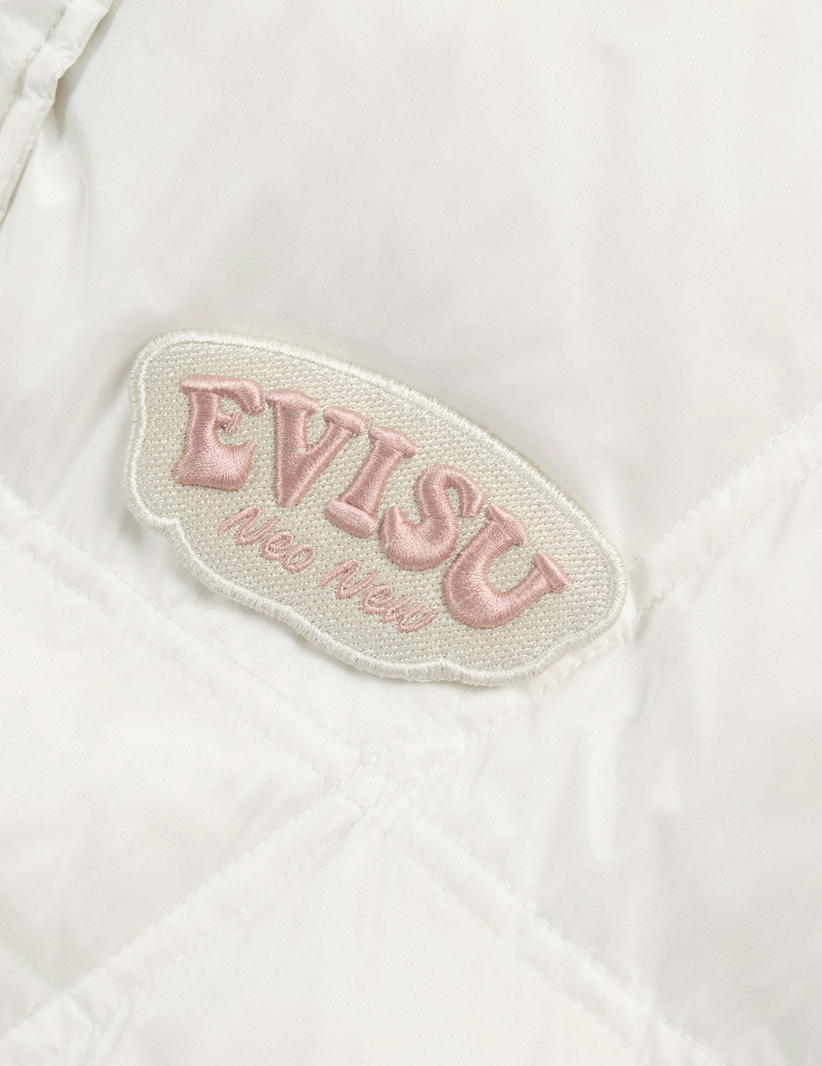 標誌及達磨愛心刺繡章時尚版型羽絨外套