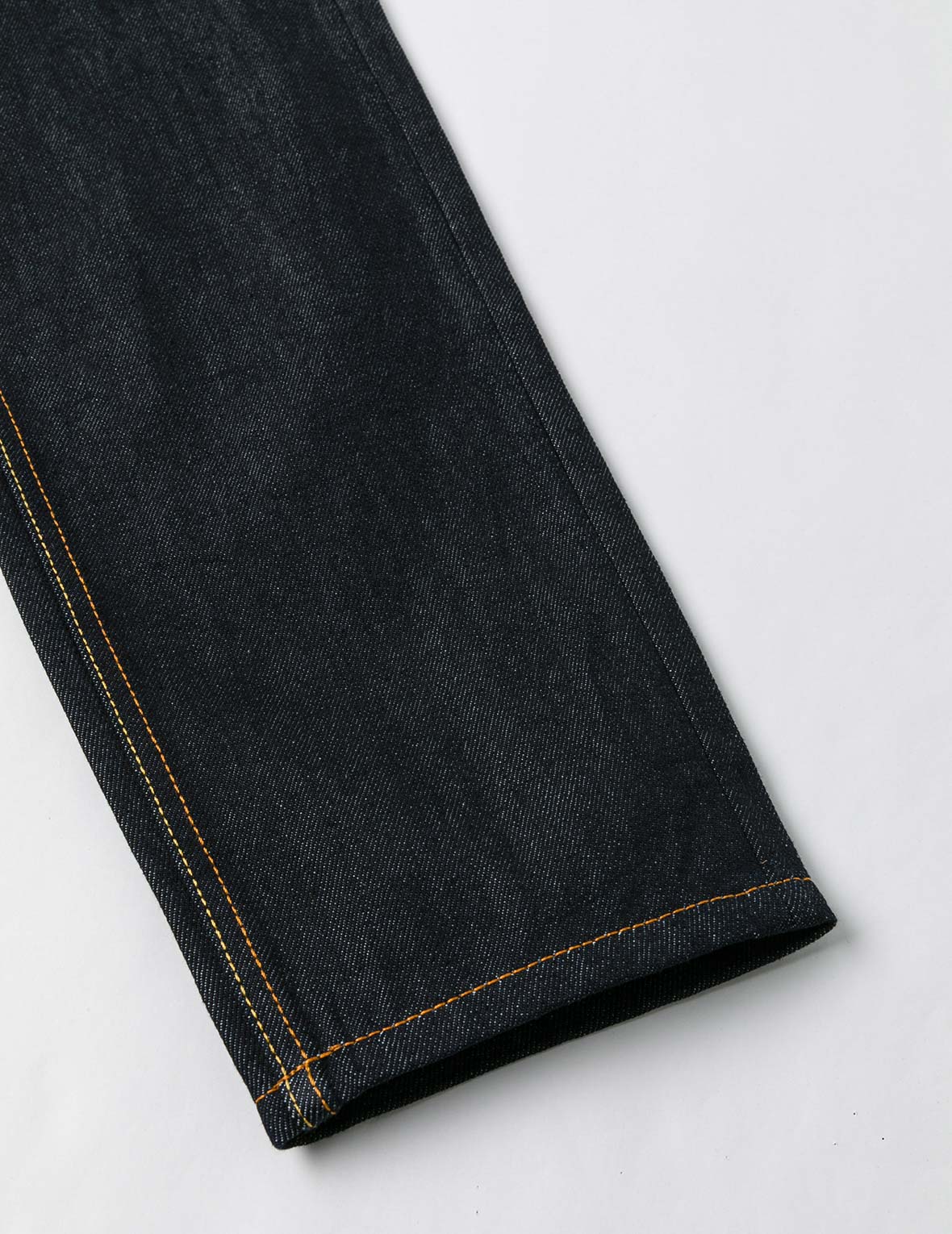 海鷗刺繡與鉚釘寬版休閒牛仔褲