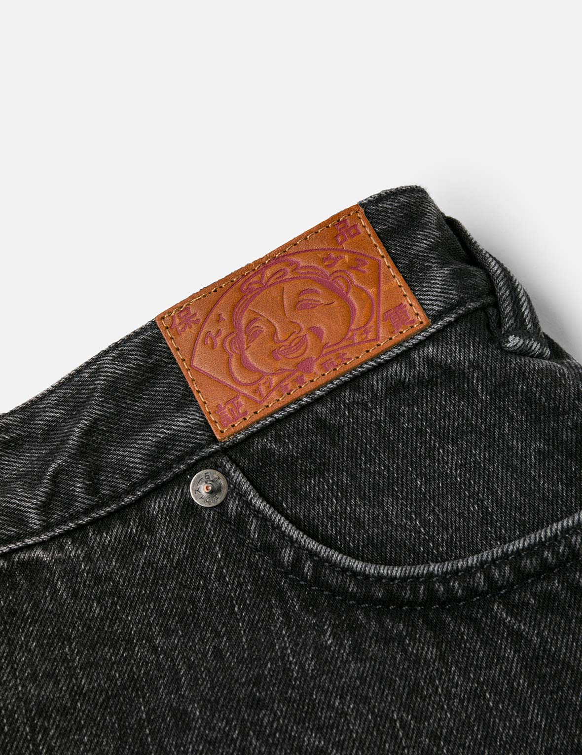 斑駁海鷗印花和解構時尚版型牛仔喇叭褲裙