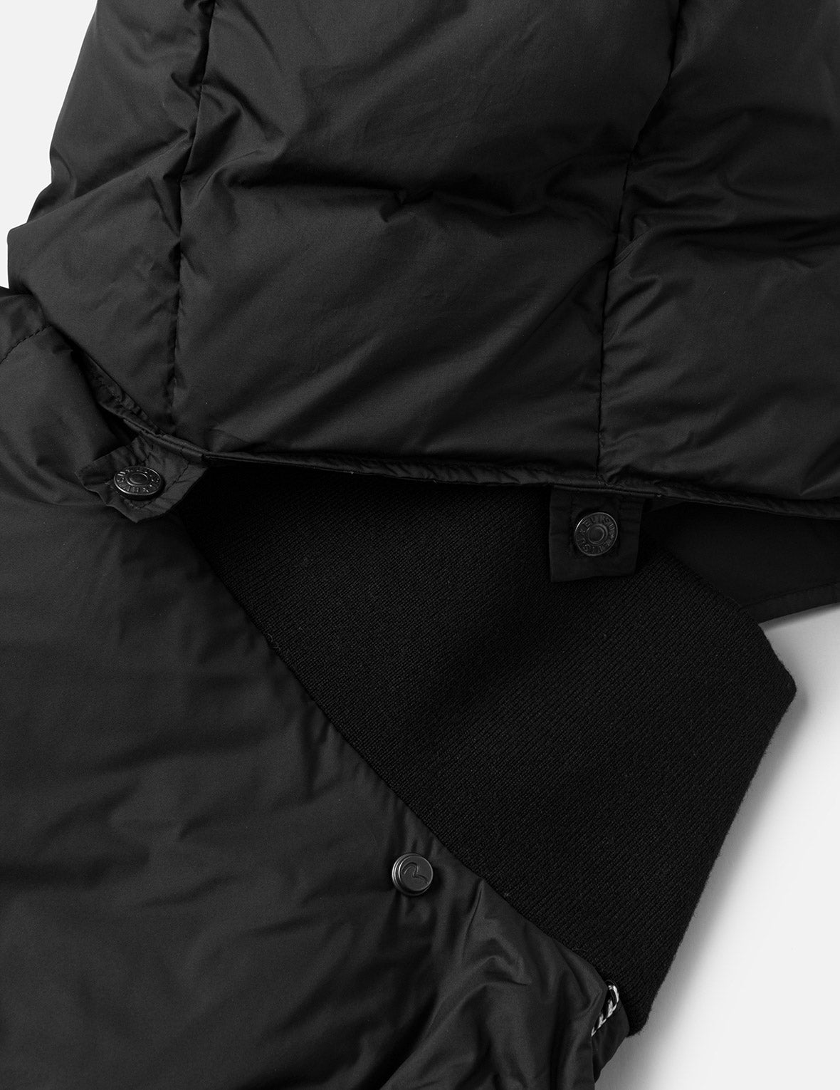 海鷗與商標刺繡時尚版型可拆式連帽羽絨外套