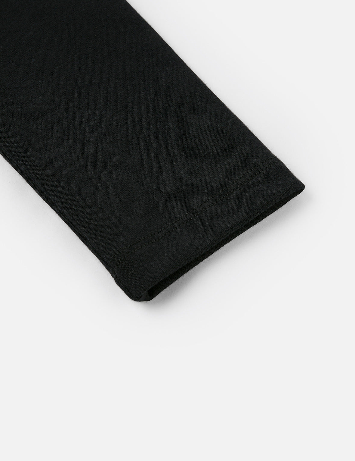 Seagull-shaped Cutout Design Fashion Fit Long-sleeve Top