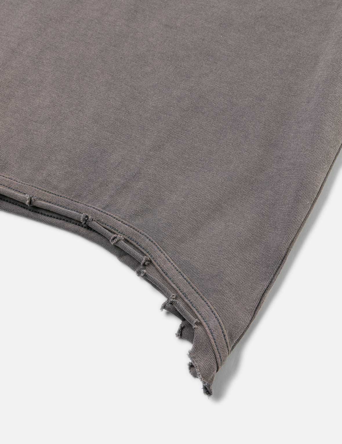 Logo Print and Distressed Detail Fashion Fit T-Shirt