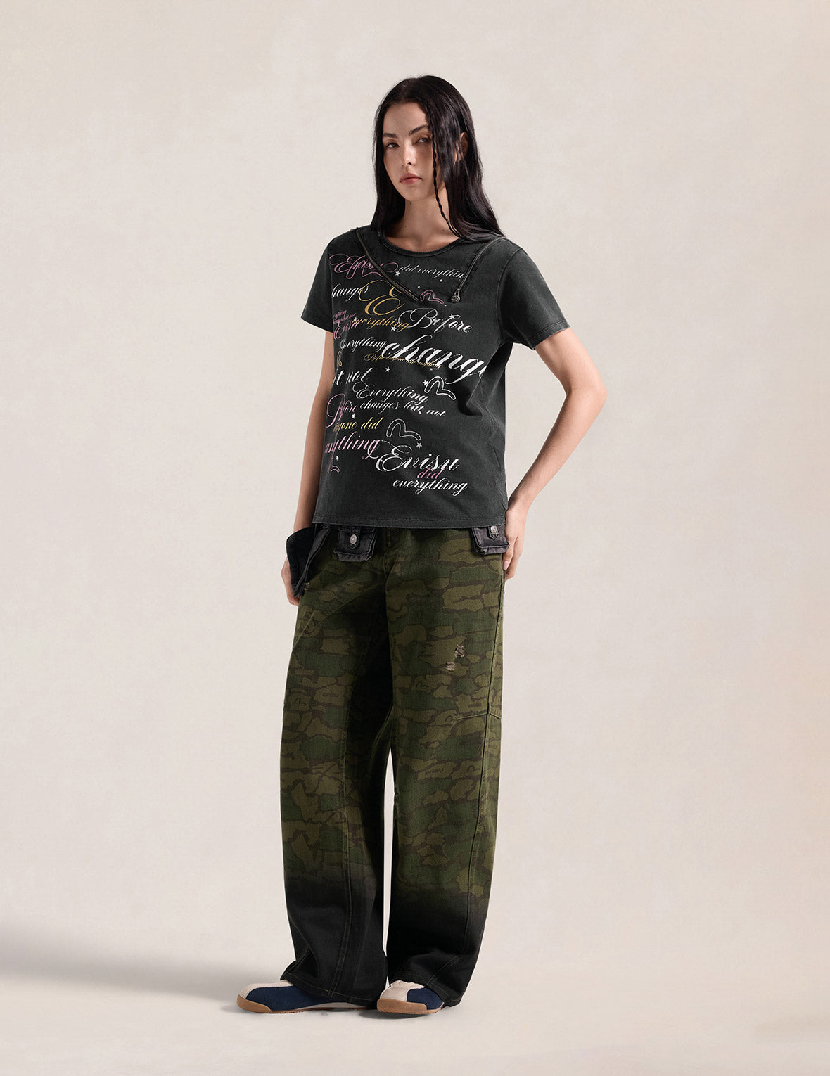 Double Zipper Calligraphy Slogan Print T-Shirt