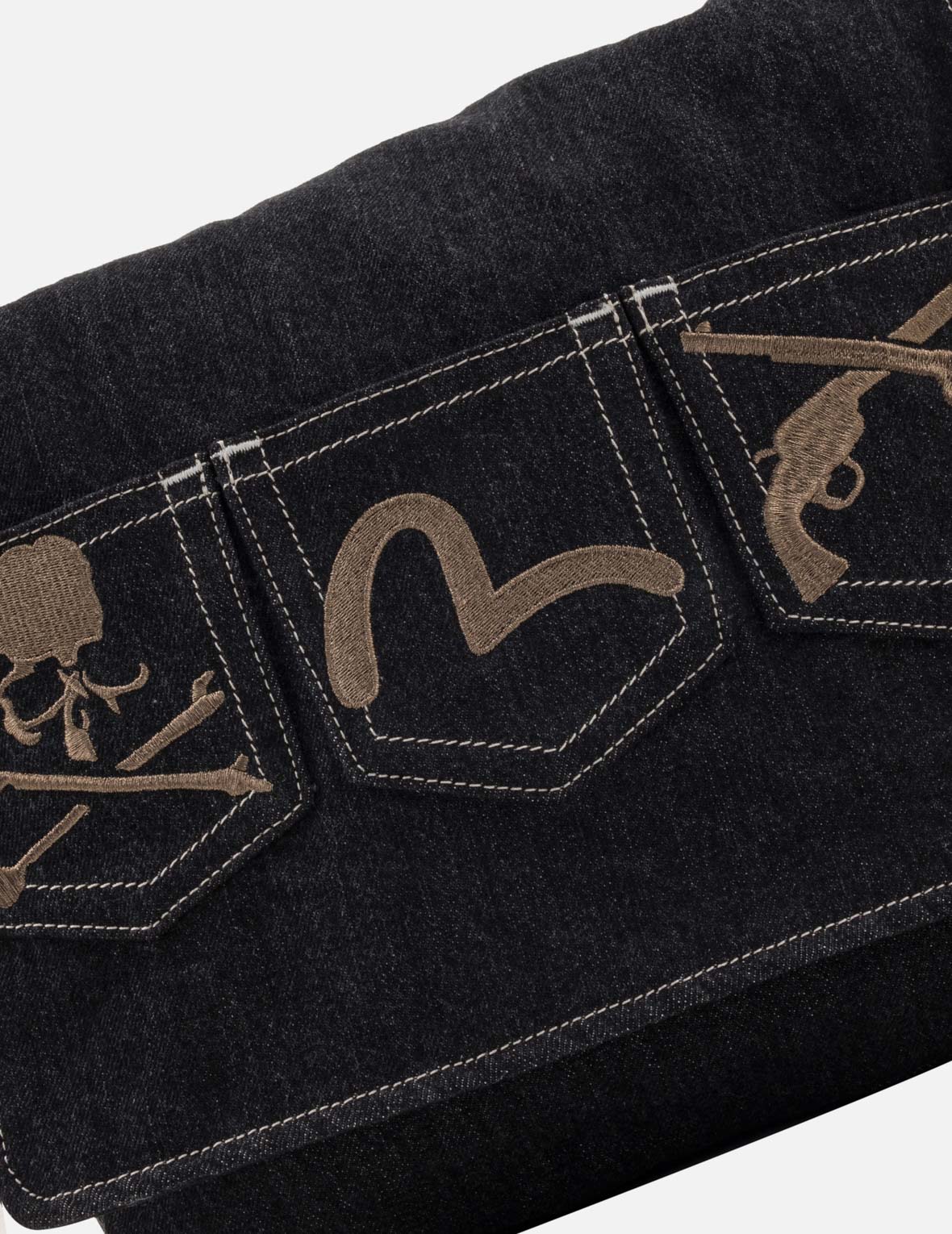 EVISU x mastermind JAPAN x roarguns 多口袋牛仔斜挎包