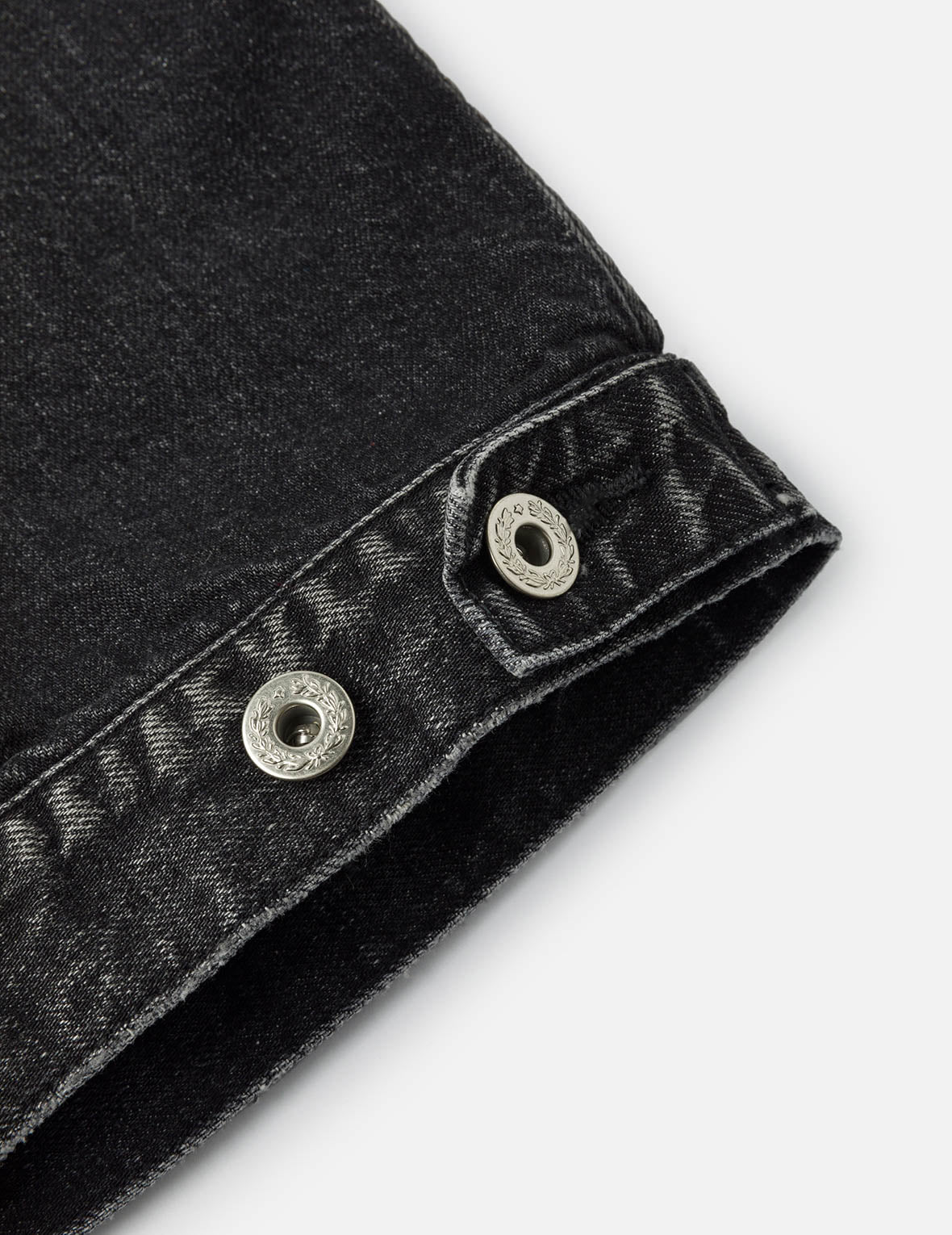 洗水海鷗刺繡常規版型牛仔騎士夾克