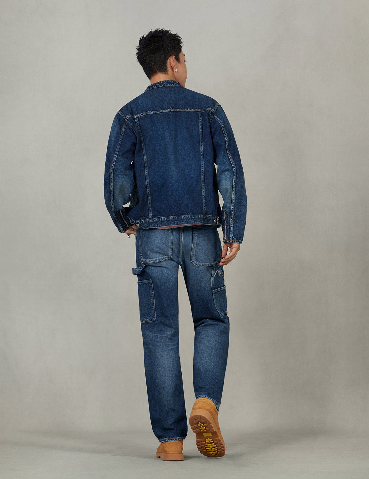 洗水海鷗刺繡常規版型牛仔騎士夾克