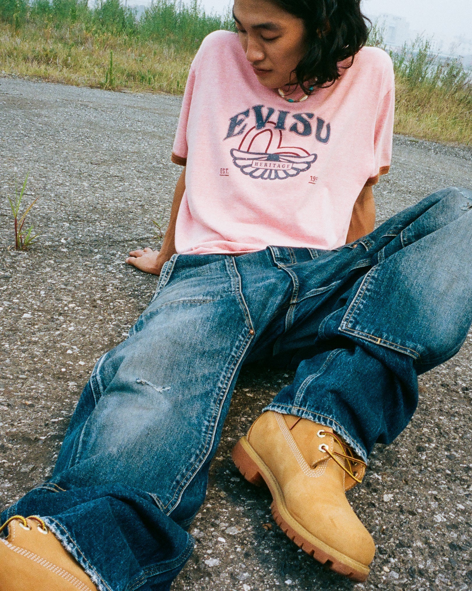 洗水海鷗刺繡常規版畫家牛仔褲