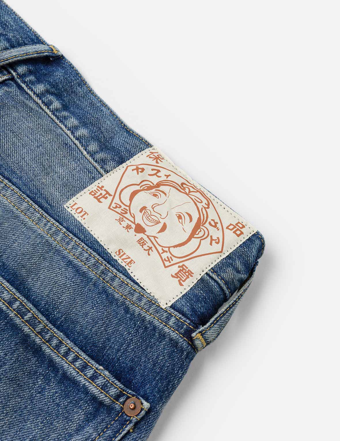 洗水海鷗印花常規版型牛仔褲