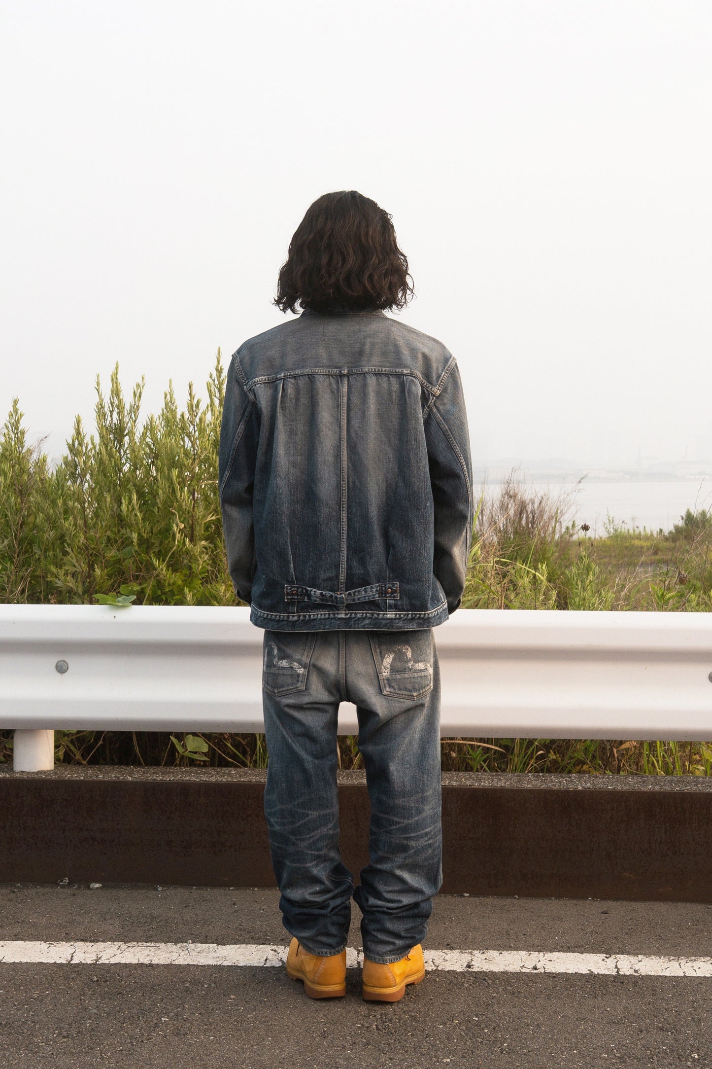 洗水海鷗印花常規版型牛仔褲