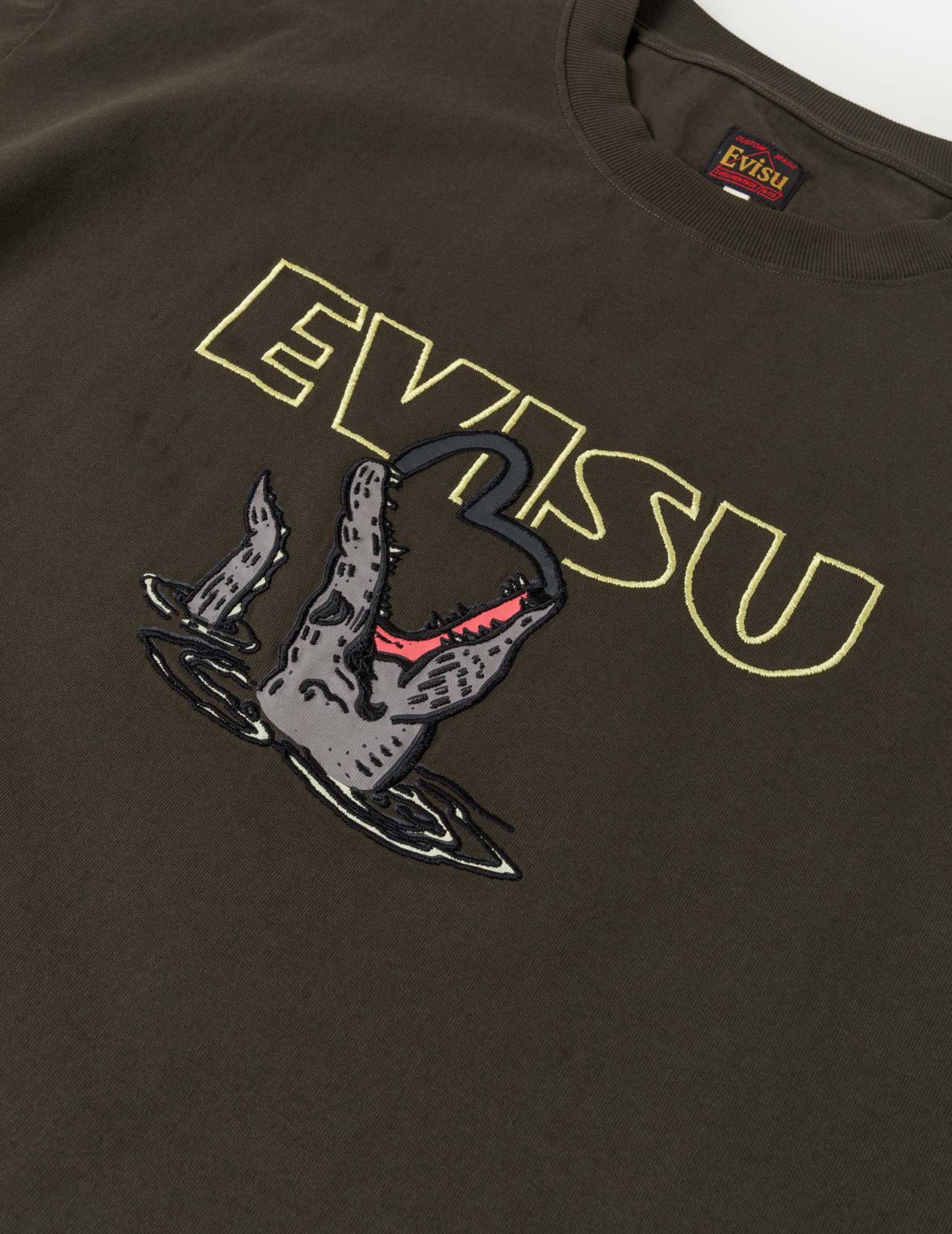鱷魚對壘海鷗包邊刺繡T恤