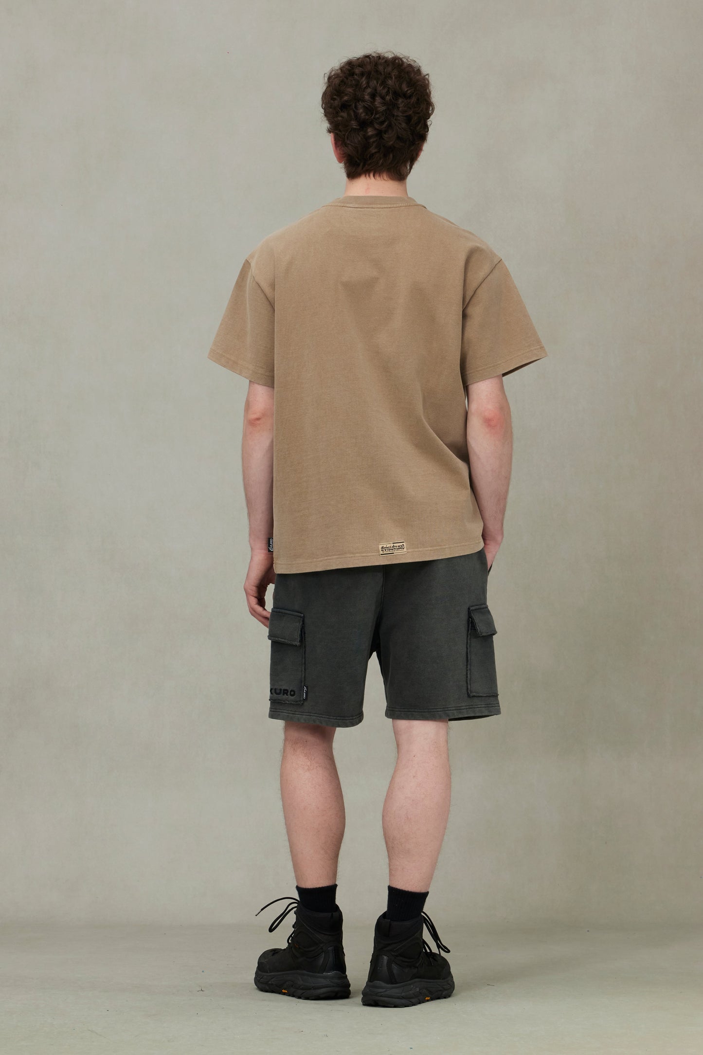 海鷗與商標刺繡寬版休閒運動短褲